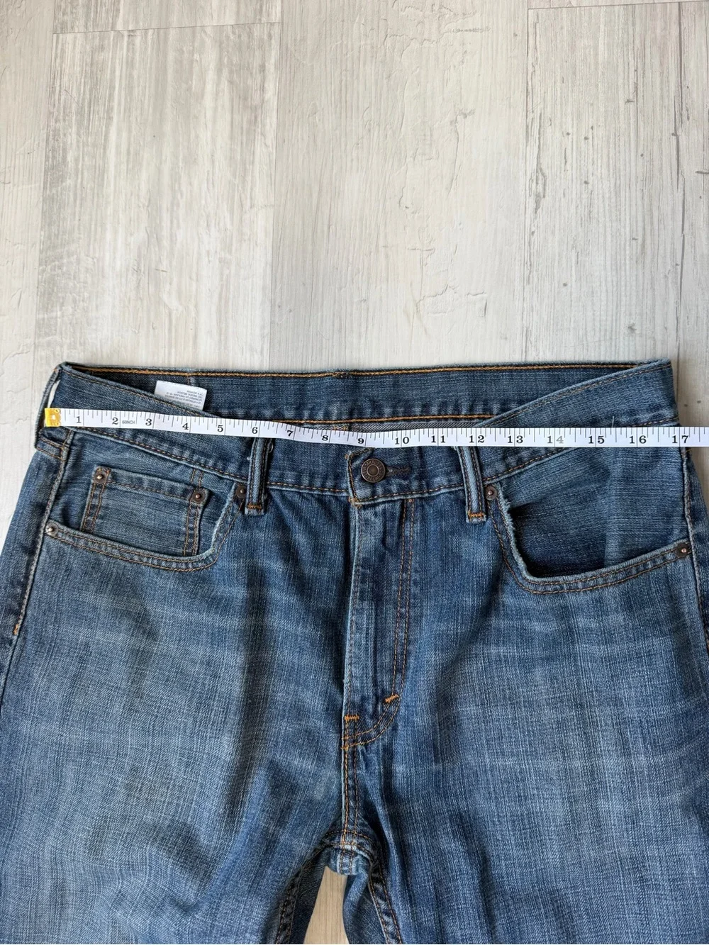 Levi's Straight-Leg Jeans in Medium Blue Wash